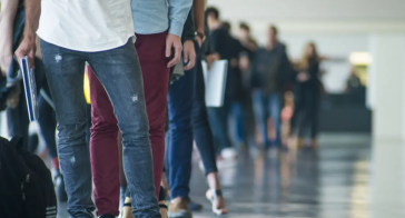 Πληρώνεται σήμερα το μπόνους 300 ευρώ σε επιπλέον 3.196 μακροχρόνια ανέργους