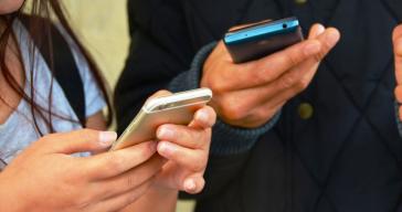 Έκθεση: Επείγον να μπει τέλος στη χρήση smartphone για τους κάτω των 13 ετών
