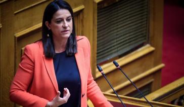 Οι οκτώ καυτές εκκρεμότητες που παραλαμβάνει η Κεραμέως ως νέα υπουργός Εργασίας