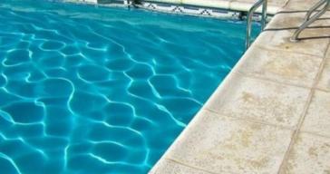 Τουρίστρια πέθανε σε πισίνα ξενοδοχείου
