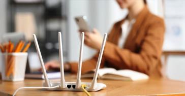 Το πρόγραμμα «Gigabit Voucher» δίνει 200 ευρώ για γρήγορο Internet σε νοικοκυριά και επιχειρήσεις