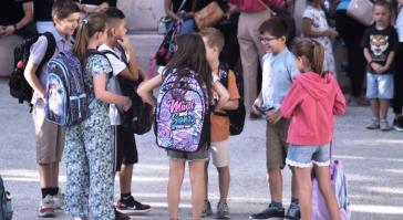 Πότε ανοίγουν τα σχολεία: Όλες οι αλλαγές σε απουσίες, αποβολές, κινητά και bullying