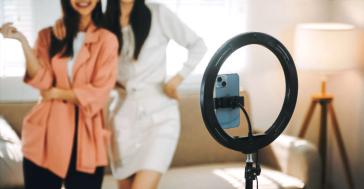 Σύρος: Influencer γλίτωσε πρόστιμο 230.000 ευρώ από την ΑΑΔΕ