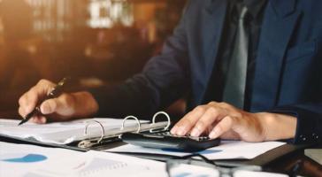 Ηλεκτρονικό μητρώο ΑΑΔΕ: Μεγαλώνει η λίστα όσων θα παρακολουθούνται