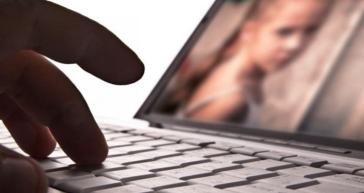 Επιχείρηση «ΤΑΛΩΣ»: Πέντε συλλήψεις για πορνογραφία ανηλίκων μέσω διαδικτύου