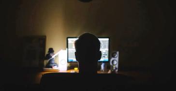 Συνελήφθη 16χρονος για εκδικητική πορνογραφία σε βάρος 11 κοριτσιών