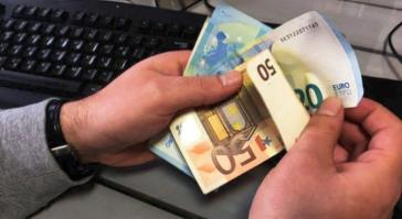 Αντίστροφη μέτρηση για την πρώτη ταυτόχρονη αύξηση μισθών σε ιδιωτικό και δημόσιο τομέα