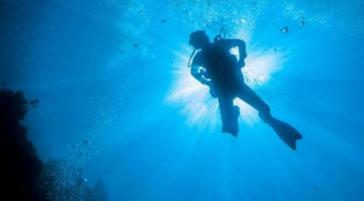 Ίος: Δύτης έχασε τις αισθήσεις του στη θάλασσα