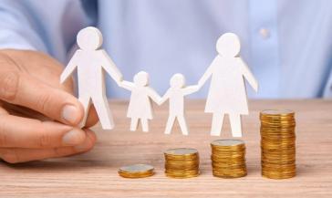 Νέο voucher έως 800 ευρώ για γονείς