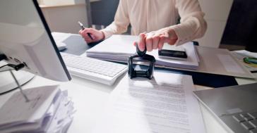 Ιστορική συμφωνία για την επαναφορά των συλλογικών συμβάσεων