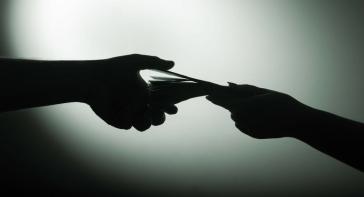 Στην τσιμπίδα «μαύρο» χρήμα άνω των 4 δισ.