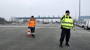 Οι αγρότες επιστρέφουν στα μπλόκα και κλιμακώνουν τις κινητοποιήσεις