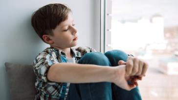 764 περιστατικά αυτοκτονικότητας και αυτοτραυματισμού παιδιών και εφήβων το 2025