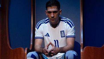 Αποκαλυπτήρια για τη νέα φανέλα της εθνικής με έμπνευση από τον θρίαμβο του Euro 2004