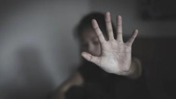 Σύλληψη αστυνομικού για ενδοοικογενειακή βία