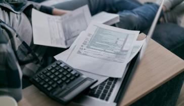 Προς κούρεμα τα πρόστιμα για μηδενικές και πιστωτικές δηλώσεις που υποβλήθηκαν εκπρόθεσμα