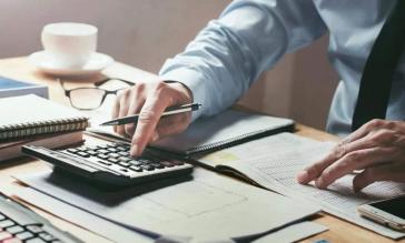 “Φρένο” στις κατασχέσεις για χρέη προς Δήμους με τον εξωδικαστικό μηχανισμό