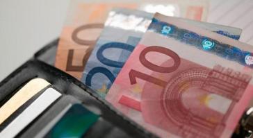 Τα σενάρια αύξησης για τον κατώτατο μισθό