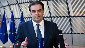 Πιερρακάκης στο Eurogroup: Είμαστε ανοιχτοί στη συζήτηση μέτρων, προτεραιότητα η προστασία των νοικοκυριών