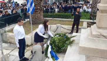 Η στεφάνωση στη Σύρο για την επέτειο της 25ης Μαρτίου (ΦΩΤΟ - VIDEO)