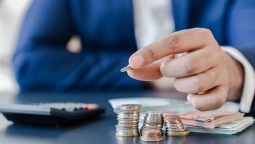 Εξωδικαστικός μηχανισμός: Κούρεμα έως 75% και «φρένο» σε κατασχέσεις ακόμη και εάν έχουν αρχίσει