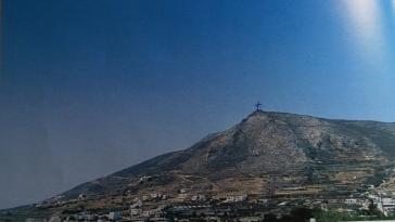 ΧΑΡΑΣΣΩΝΑΣ: Το βουνό του Φοίνικα