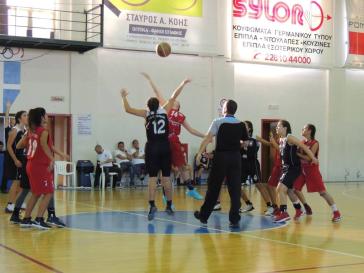 Στα κορίτσια της Ερμούπολης η νίκη 