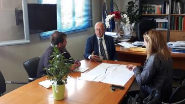 Συνάντηση του Δημάρχου Θήρας για το Οδικό Δίκτυο Αεροδρομίου Οίας 