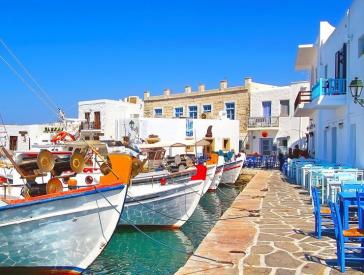 Το ένα μετά το άλλο ρεκόρ - επισκεπτών «σπάει» φέτος η Πάρος