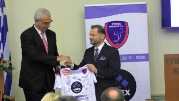 «Θέλουμε πρωταθλητή μέσα στο γήπεδο» 