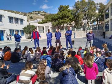 Στο 6ο Δημοτικό σχολείο οι παίκτες του Φοίνικα ONEX 