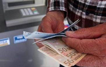 Συντάξεις: Νωρίτερα η πληρωμή – Πότε μπαίνουν τα χρήματα