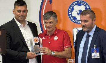 Η ΕΠΣ Κυκλάδων τίμησε Μεντιλίμπαρ