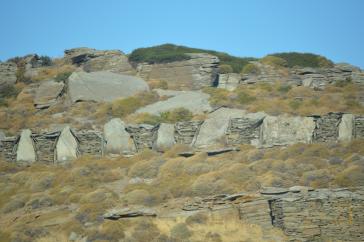 Ο Δήμος Άνδρου ζητά εκτάσεις με εγκαταλειμμένες αναβαθμίδες