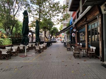 “Νέκρωσε” η Αλεξανδρούπολη, κλειστή η πλειονότητα των μαγαζιών φαγητού, εστίασης, καφέ, μπαρ