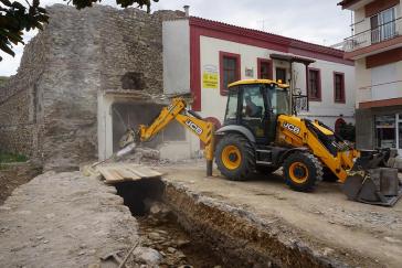 Η Κομοτηνή προσπαθεί να σώσει το κάστρο που κατέστρεψε το ‘50