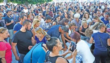 Δύο γυναίκες στο στόχαστρο της Αστυνομίας για τη μαζική συγκέντρωση χωρίς μάσκες