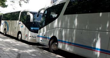 Μειώνονται τα τέλη κυκλοφορίας για τα τουριστικά λεωφορεία 