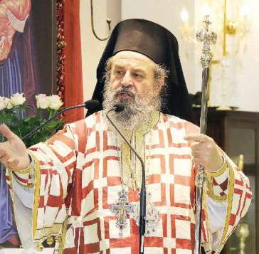 Να κοπούν οι μισθοί των ανεμβολίαστων ιερέων 