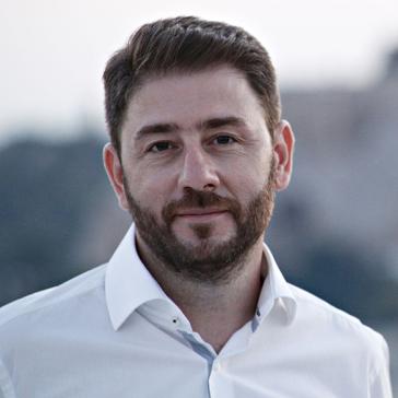 Ο Ν. Ανδρουλάκης επικράτησε και στις Κυκλάδες