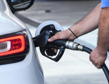 Πουθενά στην Ελλάδα κάτω από 2 ευρώ η βενζίνη 