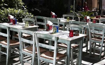 Ταβέρνες και εστιατόρια – «τρώνε» τις ανατιμήσεις