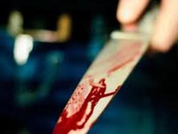 Μαχαίρωσε μέχρι θανάτου την 56χρονη σύζυγο του και παραδόθηκε στις αρχές -Συγκλονίζει το φονικό