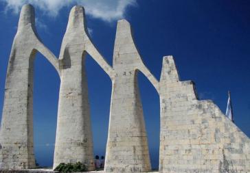 Καμπάνια για να κηρύξει η Unesco το μνημείο Ζαλόγγου ως σύμβολο για την εξάλειψη της βίας κατά των γυναικών