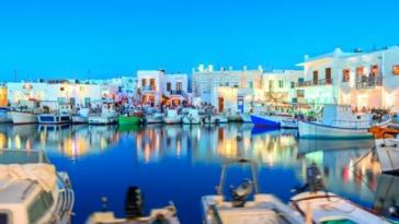 Νάουσα Πάρου: Μια μαρίνα, πολλές καταγγελίες     