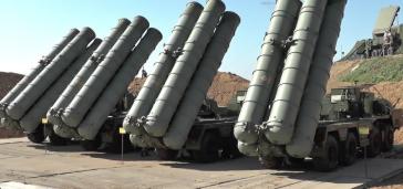 Η Αθήνα υποβαθμίζει τους S-400