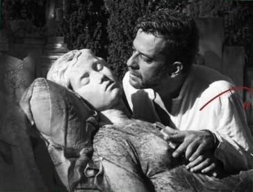 Παράσταση "Κοιμώμενος Χαλεπάς... ένας Σαλός Άγιος" στα σχολεία της Τήνου