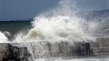 Αλλαγή στα δρομολόγια των πλοίων λόγω των θυελλωδών ανέμων