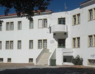 Διευκρινίσεις για τη ζημιά και την αποκατάσταση στο ΕΠΑΛ Άνδρου