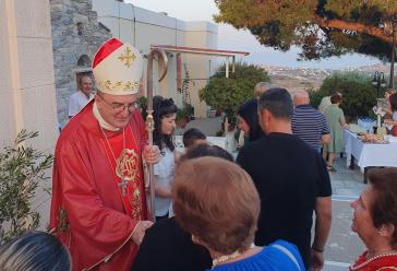 "Άξιος, άξιος, άξιος"